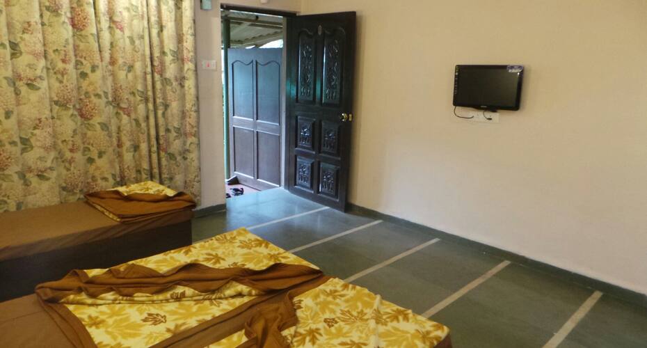Hotel Pan Hill, Panchgani 3
